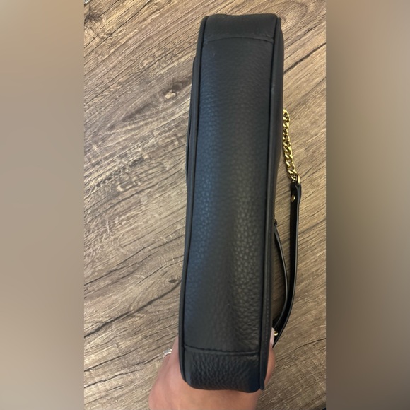 Michael Kors Fulton Black Flap Shoulder Bag Handbag with Gold Accents - Picture 4 of 10